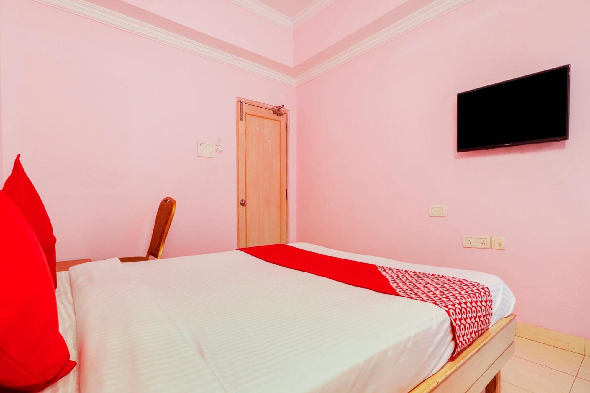 Super Collection O 77115 Vaishnavi Palace Hyderabad Exterior photo