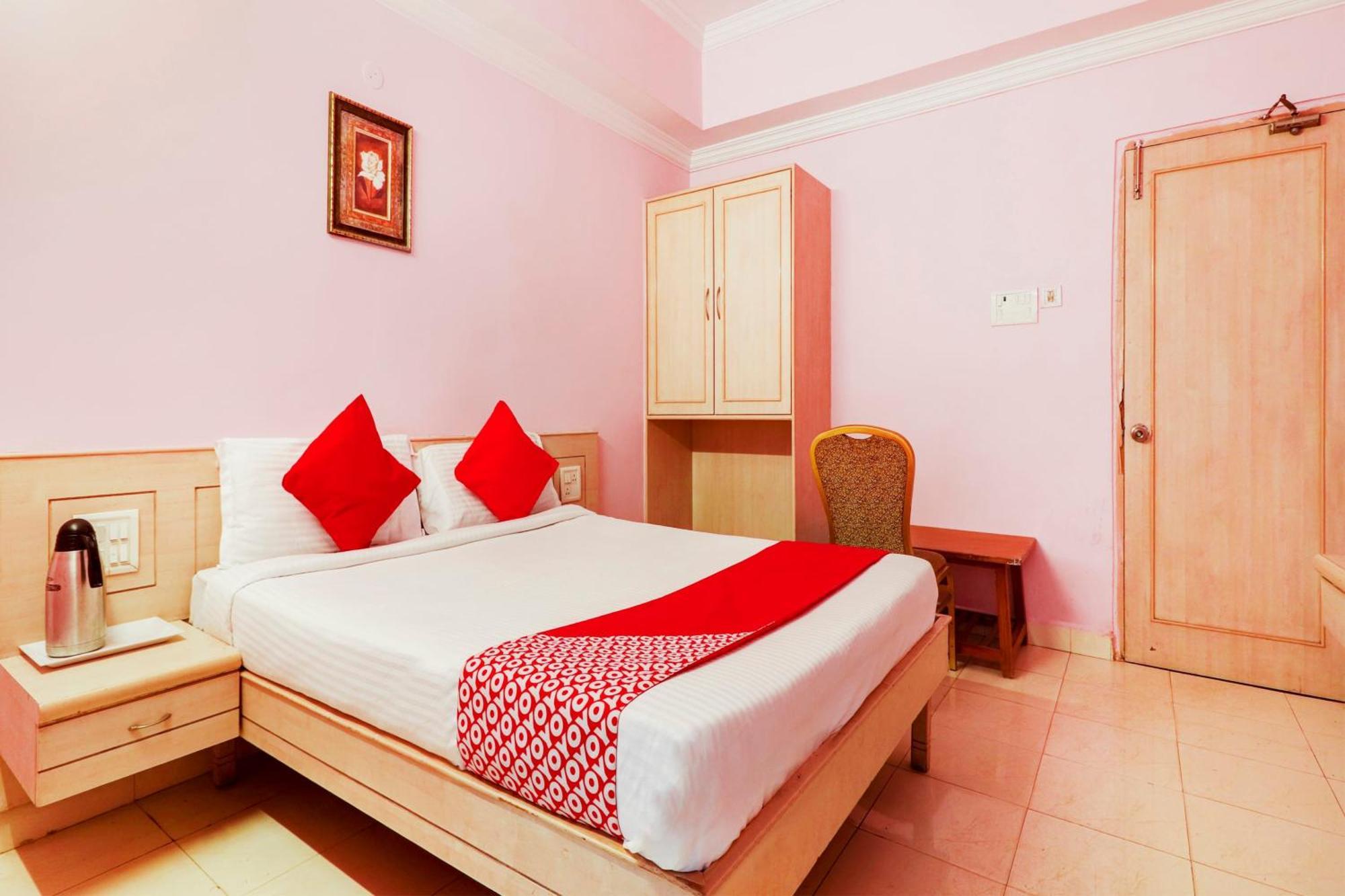 Super Collection O 77115 Vaishnavi Palace Hyderabad Exterior photo
